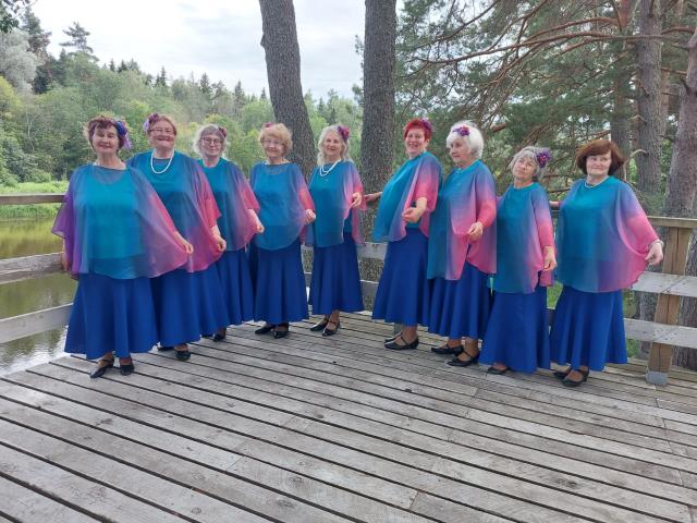 Mūsdienu deju kopa "Atvasara"